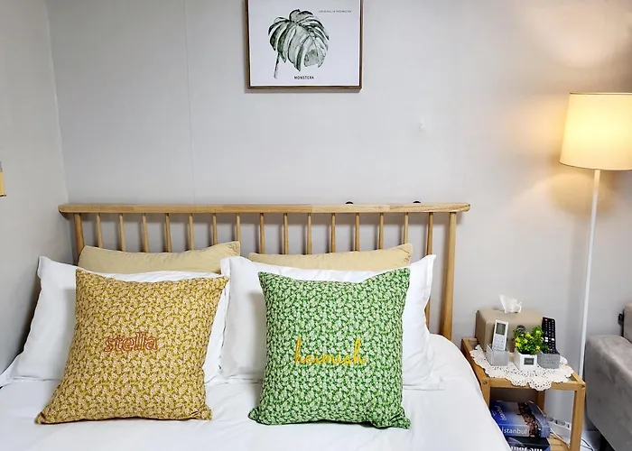 Moon House In Seoul #Quiet #Airport Transport Nearby#1 Min To Line2 Nakseongdae Subway